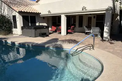 Image de 5 Bedroom, Single level, Heated pool/spa, Great location for Spring Training