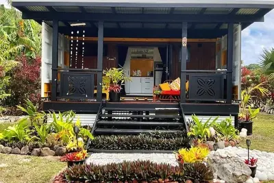 Image de Are Mii, a stylish one room container home