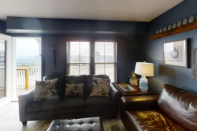 Image de Allegheny Springs #240 - Ski In / Ski Out - Slope Side! Your personal Winter Wonderland Awaits by RedAwning