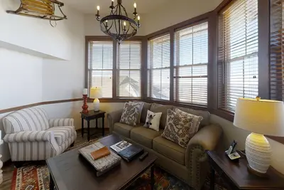 Image de Allegheny Springs #410 - Curl up next to the Fireplace after your Day on the Slopes - Comfortable and Cozy! by RedAwning