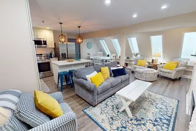 Image de Leatherbark #303b - Ski Resort Living at its Finest. Short walk to slopes or village by RedAwning