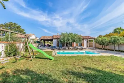 Image de Magnifique maison de 2 chambres à Pula