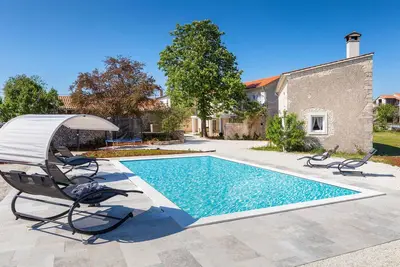 Image de Superbe maison à Modrusani avec WiFi