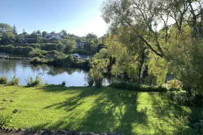 Image de Riverside Paradise with beautiful view of river and tidal inlet