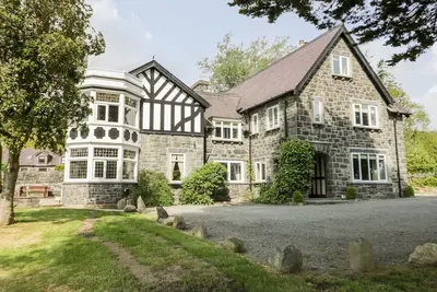 Image de Gwern Borter Manor, pet friendly, character holiday cottage in Conwy