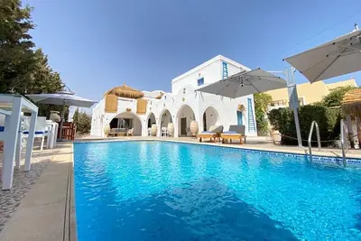 Image de Villa haut standing, Architecture Djerbienne, Piscine et Jacuzzi, Vue sur Mer