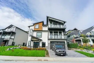 Image de Gorgeous house on the top of the mountain in Chilliwack