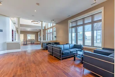 Image de Breathtaking Rosemont Villa Near Earl Rowe Provincial Park