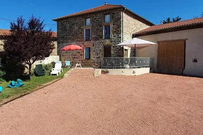 Image de Grande maison de campagne avec cheminée, jardin et Wifi