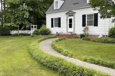 Image de Violette's Respit -Gateway of Millionaire's Row offers loads of space-pets ok