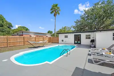 Image de Luxe Retreat: Heated Pool & King Suite Oasis