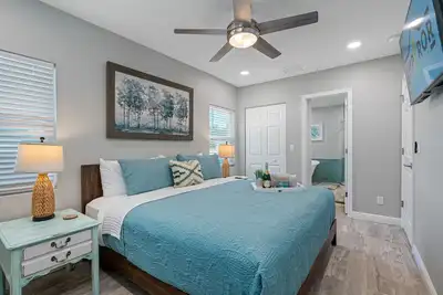Image de Two Vacation Rental Units in Dunedin