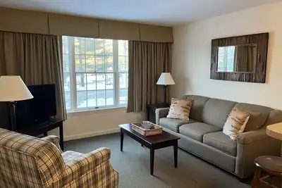 Image de Ski-In/Ski-Out at Jiminy Peak  in the Country Inn