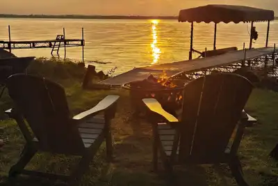 Image de Cozy family getaway right on Lake Wissota!