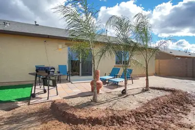 Image de 4b 14 mi to Downtown. Trails Views Ac Casino Flight School Tucson Trap & Skeet