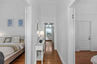 Image de Contemporary Character! 3Bed/1. 5Bath/1Car~New Farm
