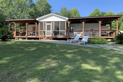 Image de Carey’s Cove on Lake Sinclair