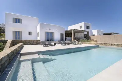 Villa Apiro - Mg Villas - walking distance beach