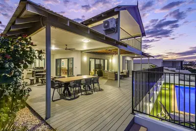 Image de 26 Gnulli Court - Four Bedroom Marina House with Pool*