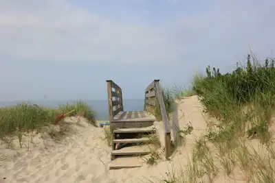 Image de 183 #3 N. Shore Blvd - Charming condo, 2 Br, private path to East Sandwich beach