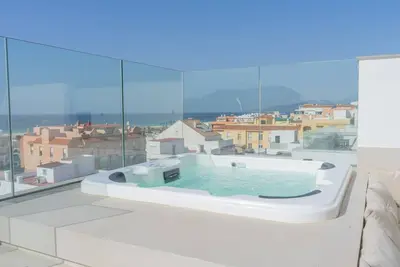 Image de Exclusive Holiday Accommodation with Terrace and Jacuzzi in Tarifa
