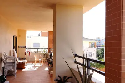 Image de 2 bedroom apt on top floor