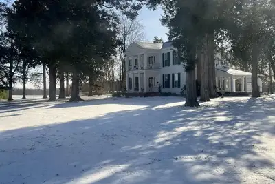 Image de Charming, southern retreat located on historic property