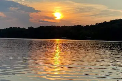 Image de Rockcastle Sunset Cove - Lakefront Vacation Retreat