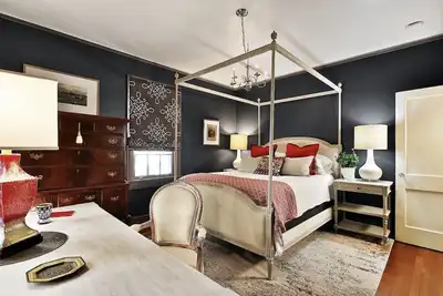 Image de Luxe 2br home beside downtown historic district Greer, Sc