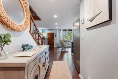 Image de Newly Remodeled- Small Family/Couples Retreat in Shangri-La on Monkey Island, Ok