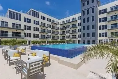 Image de Milateo Suite-2bdr-2bth-Pool