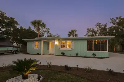 Image de Golf Cart, Newley Remodeled, Great Location in Bluffton!