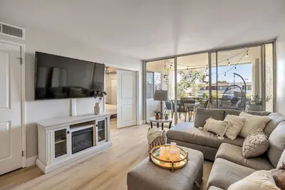 Image de 🩷Comfortable and Clean🩷 Beautiful and Spacious 2 bedroom 2 bath en-suite