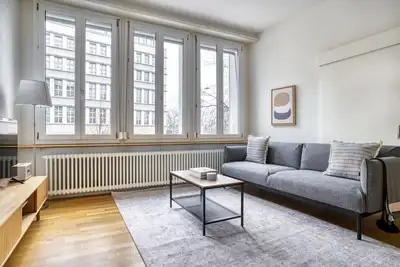 Hip Langstrasse 2. 5 Room w/ Storage & W/D, 2 min to Market, by Blueground