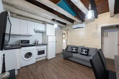 Downtown Comfortable Apartment Gran Vía | A010