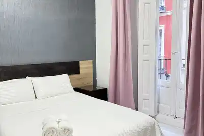Image de Awesome & Spacious Apartment Gran Via | A013