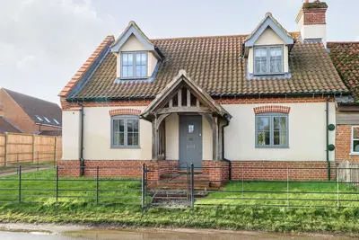 Image de Hillside Cottage, family friendly, with a garden in Necton