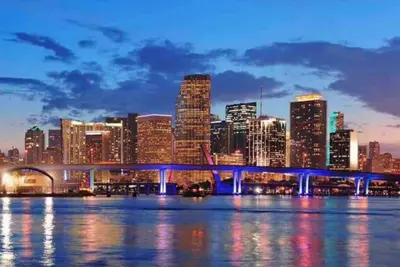 Image de Sunshine, Ocean, and City Views. 1 Br Paradise with Parking