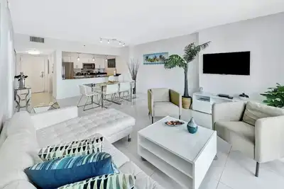 Image de Deluxe Penthouse w/ Ocean & City Views in Brickell