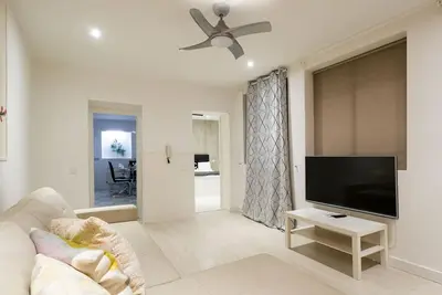 Beautiful & Comfortable Apartment Gran Vía | A026