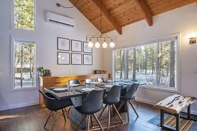 Image de Updated Modern Style King Suite Pool/Tennis Access