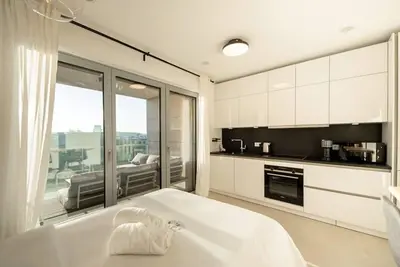 Image de Cozy Studio Near Cloche d'Or with Balcony & Wi-Fi