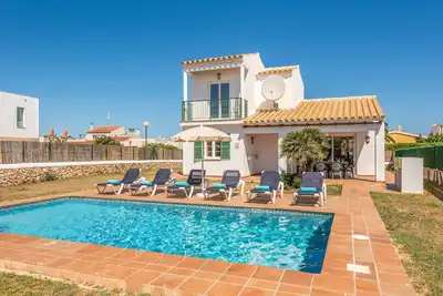 Villa Aguasol - Trois Chambres Villa, Couchages 7