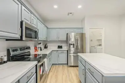 Image de 6 Bed-3 Bath Fun Gilbert House.