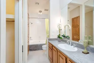 Image de Unique 2-bedroomed townhouse on Memorial Park