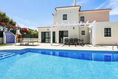 Image de Casa de Sonho - Quatre Chambres Villa, Couchages 8