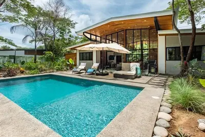 Image de Alma del Mar, Walk to Pristine Beach.