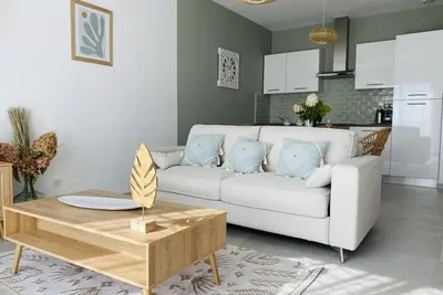 Image de Duplex Boheme proche Jo 2024, terrasses, jardin, vue sur Paris, sauna