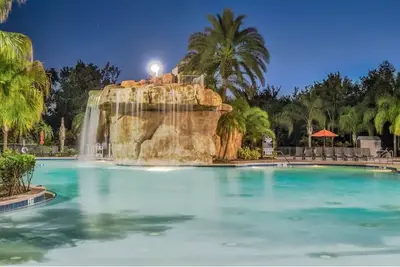 Image de Just 5 miles from Walt Disney World!