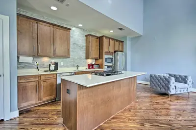 Image de Gated Home in Houston Downtown